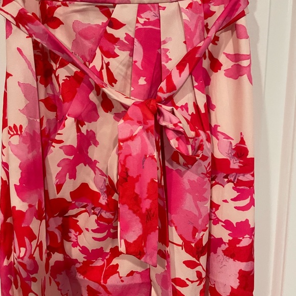NWT Style State Pink Floral Print Midi  dress with Asymmetrical hem Size:8 - Picture 6 of 13